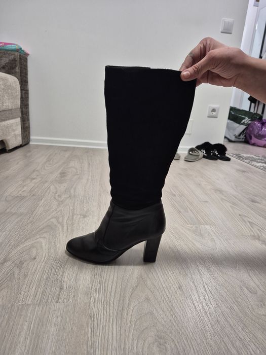 Vând Botine si Adidasi