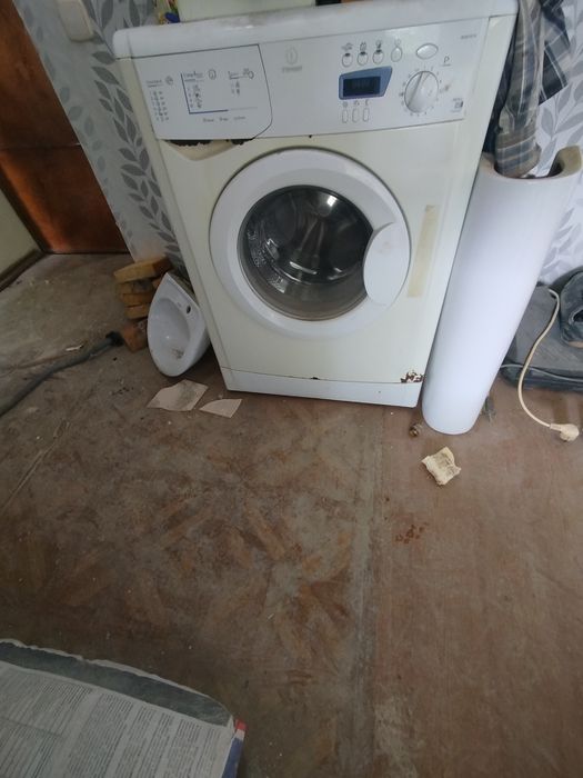Продам 1 стиральной машинки подишовке