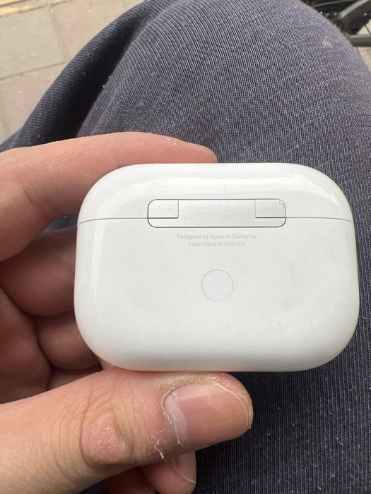 Airpods Pro   только кейс