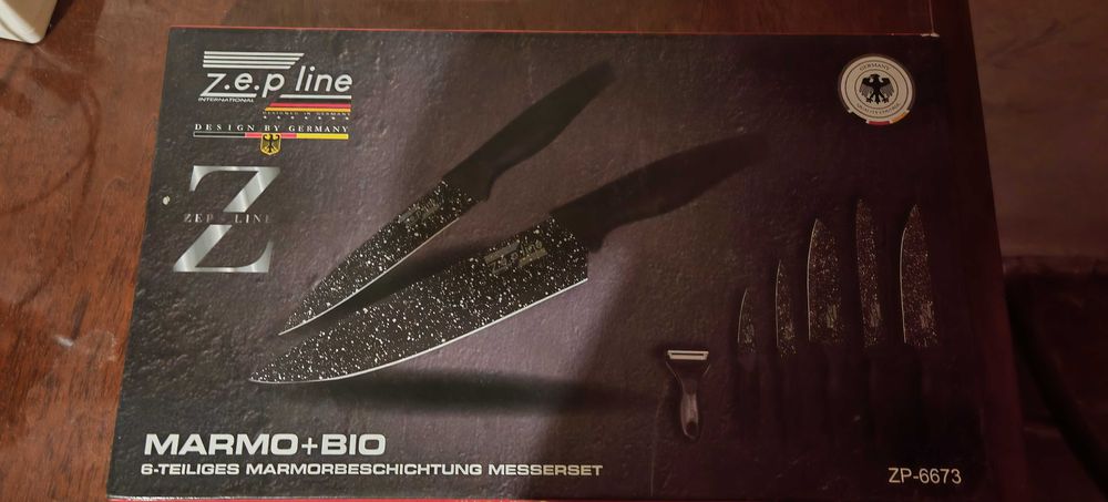 Комплект ножове - нов