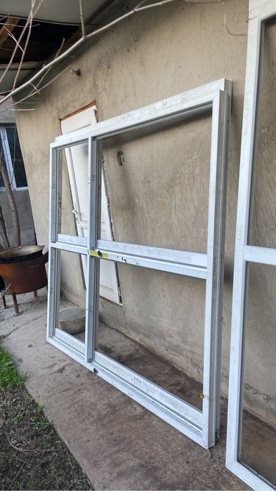 Пластиковые витражи со стеклом