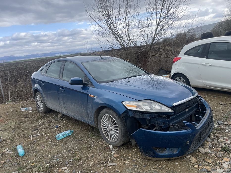 Ford Mondeo на части