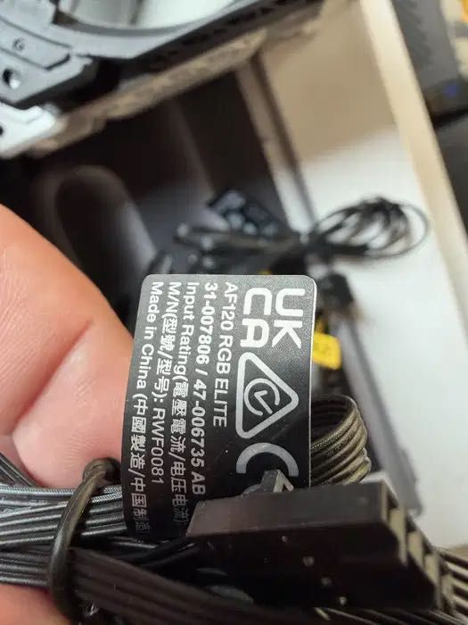 Ventilatoare de 120 mm corsair noi RGB ML
