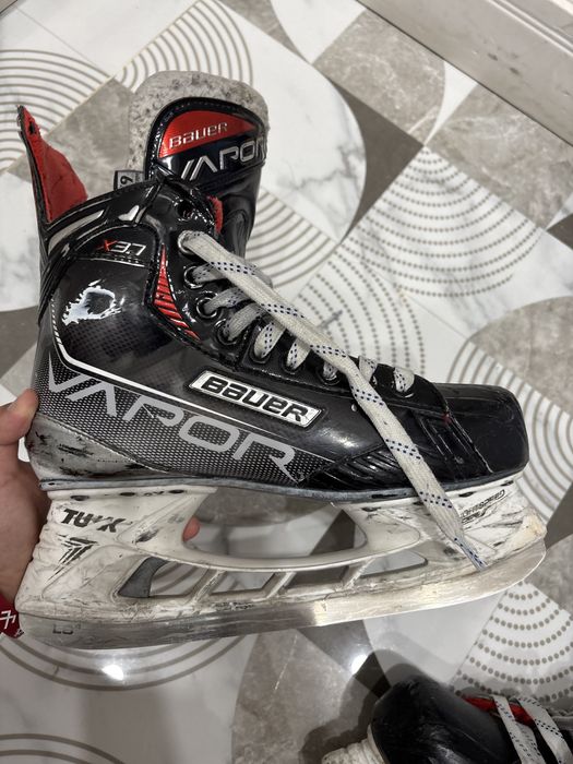 Коньки Bauer vapor 3.7x б/у