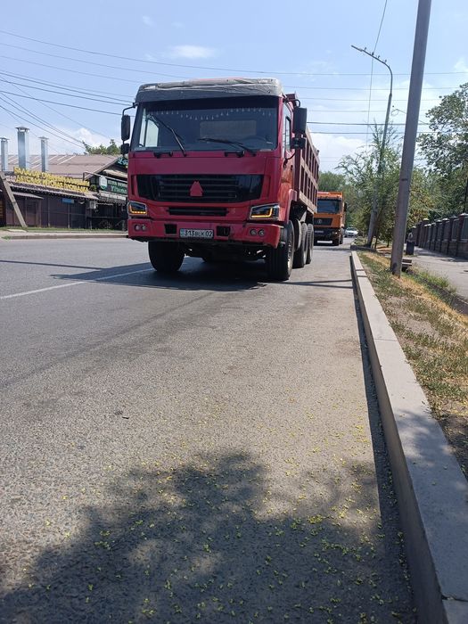 Продам самосвал Хова