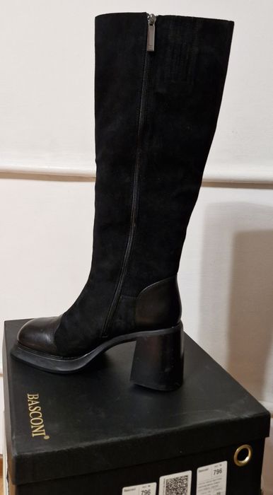 Продам сапоги женские