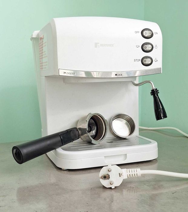 Кафе машина Bergner Naturally 850W 15Bar