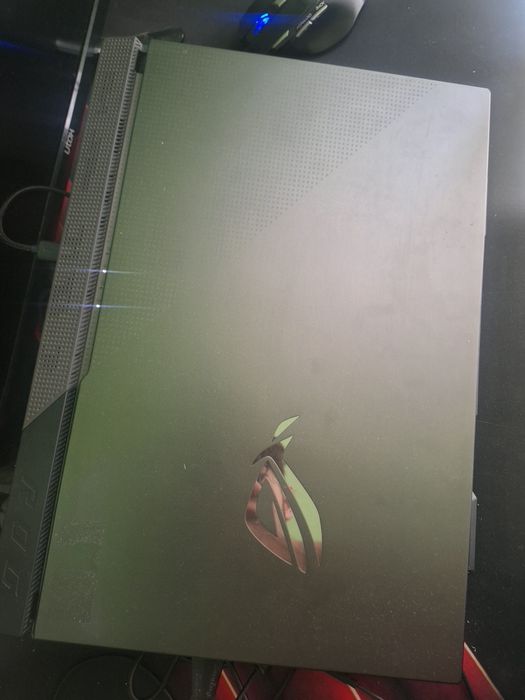 Asus Rog Strix G731