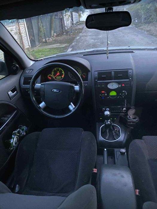 Vând Ford Mondeo mk3