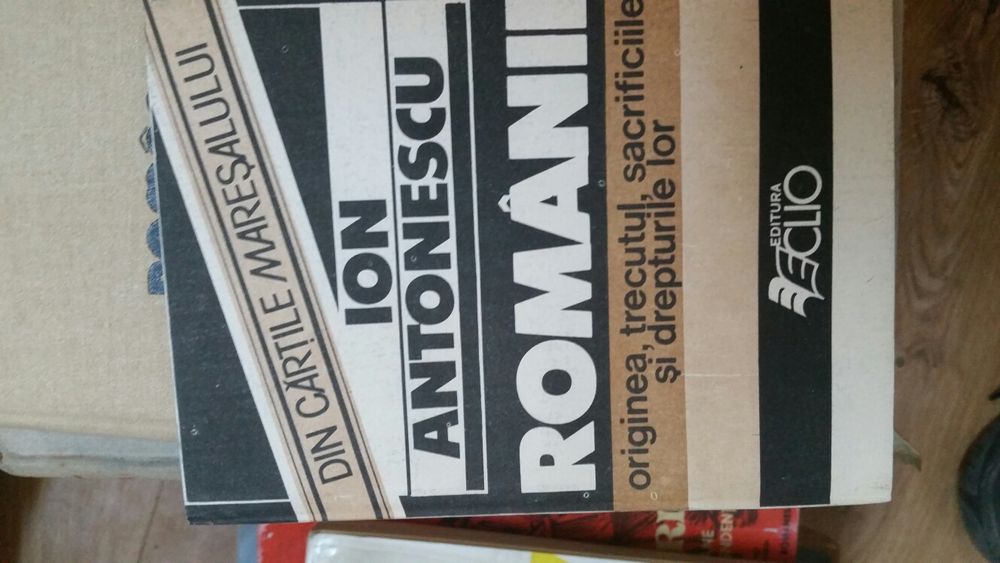 Cărți scrise în perioada comunistă