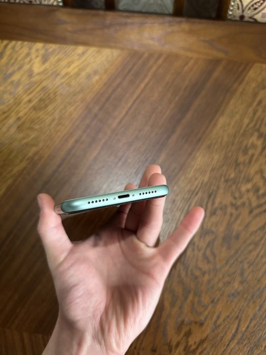 Iphone 11 64 gb в идеале без ремонта