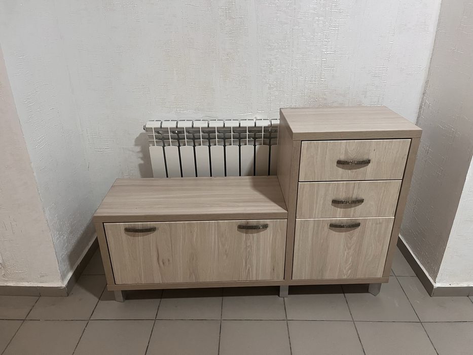 Продам шкаф для прихожей