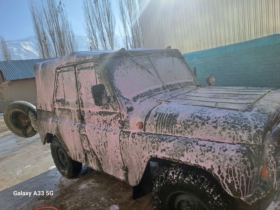 Uaz 469 sotiladi
