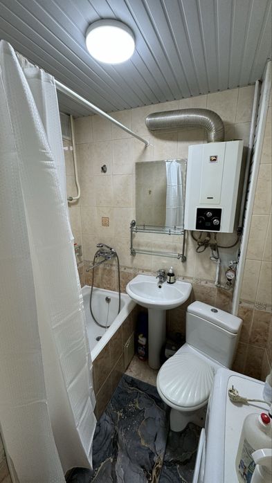 Пр часам 2000,1ком в центре