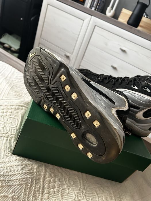 NIKE Air Total Max Uptempo