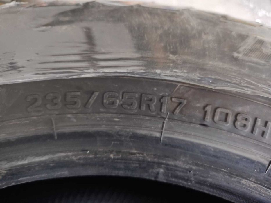 Продаю автошины 235/65/17