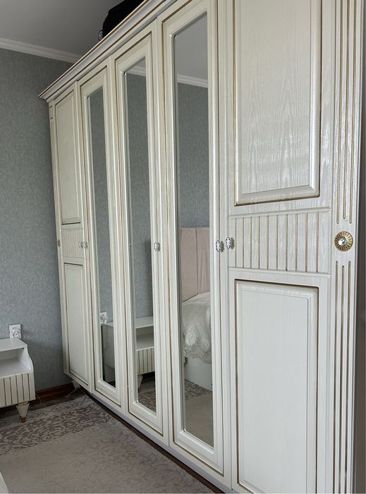 Спальный гарнитур