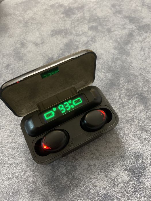 Срочно продаю наушник