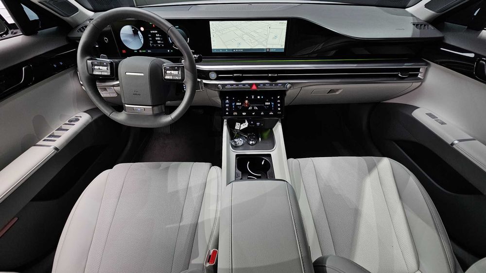 Hyundai Grandeur Hybrid