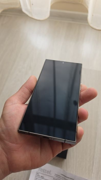 Samsung S24 Ultra 512GB/12GB в Гаранция!