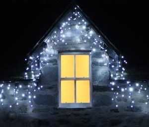 Instalatii turturi 30m perdea franjurata LED, 4 nuante disponibile