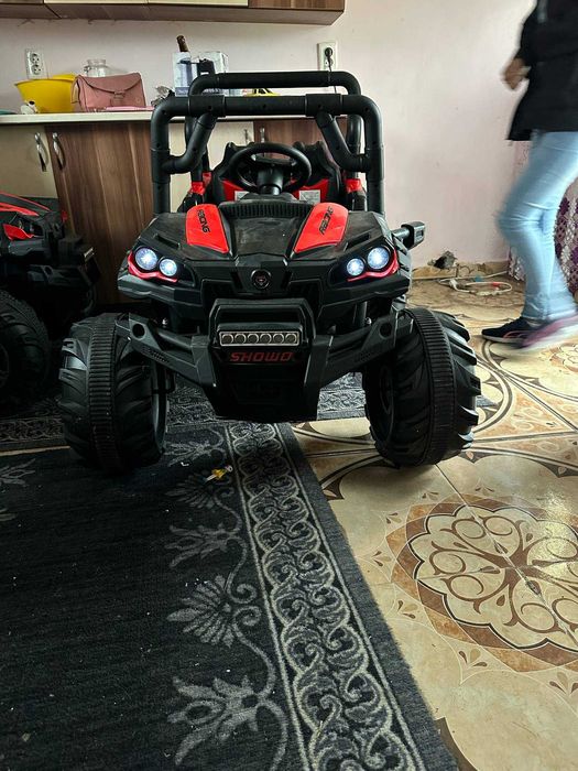 Vând 2 masininpentru copii le dau aproape gratis nu am loc sa le țin