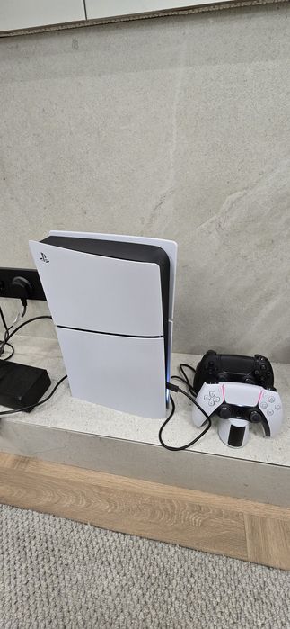 Продам Sony Playstation 5
