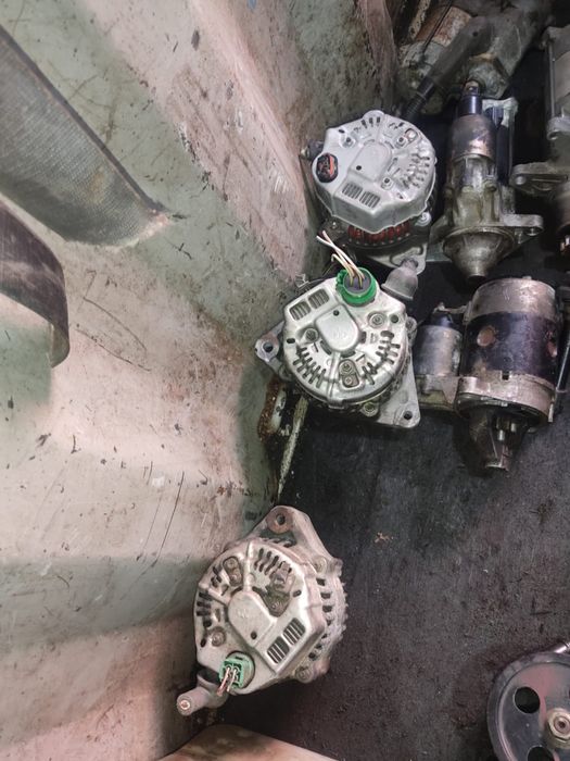 Продаю генератор стартер трамблер гур насос