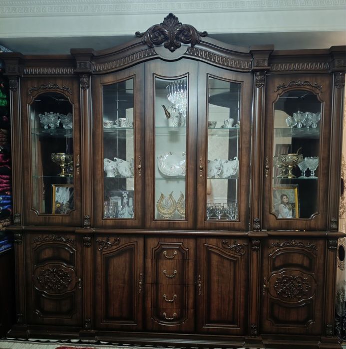 Mebel sotiladi yaxshi sastayaniyada