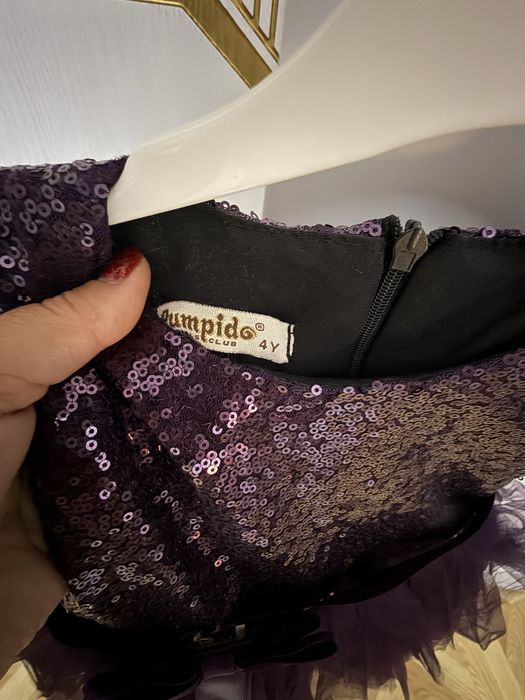 Продам детское нарядное платье