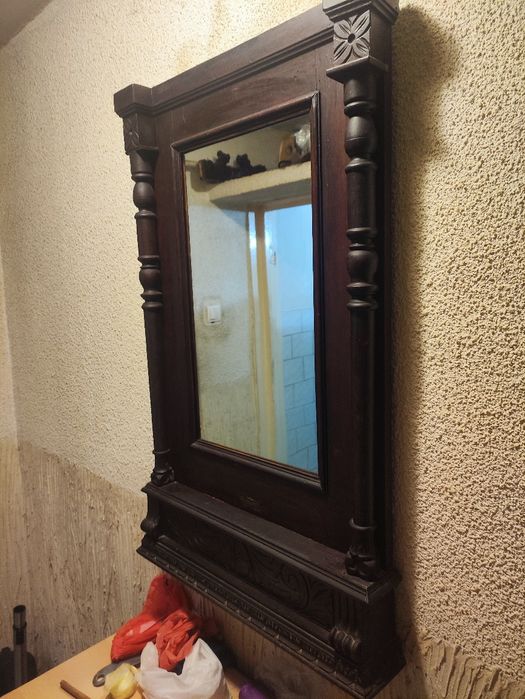 Oglindă veche de perete din lemn masiv sculptat – 104 x 65 cm – Stil Altdeutsch