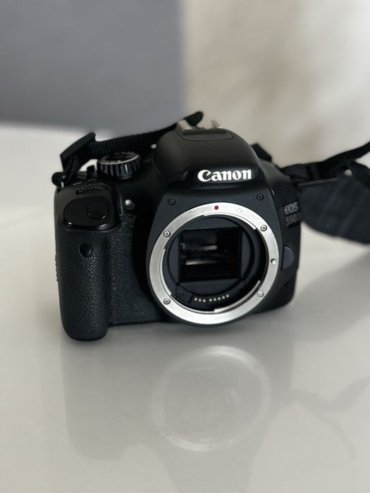 CANON EOS 550D folosit