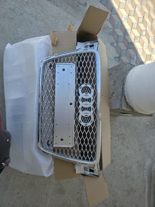 Grila  RS  pentru audi a4 b8