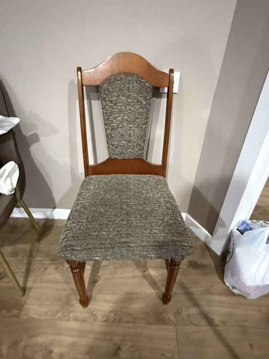 Продам стулья 5 штук