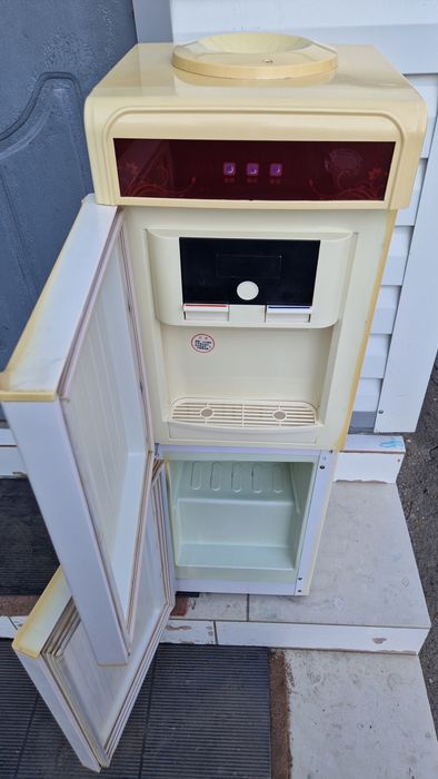 продам деспенсер