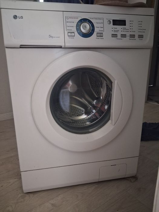 Продам машинку автомат LG 5кг
