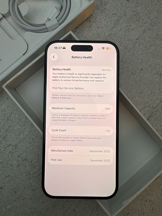 iPhone 15 pro 128 GB син