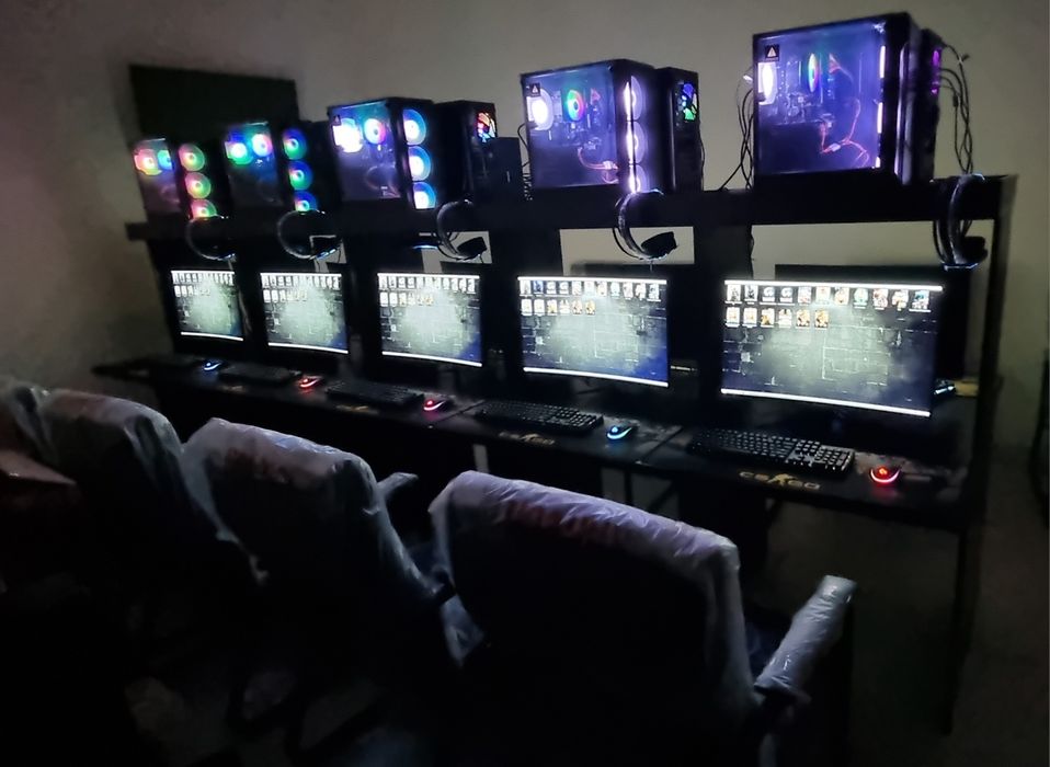 10ta Янги Игровой компьютер Гаме клуб учун