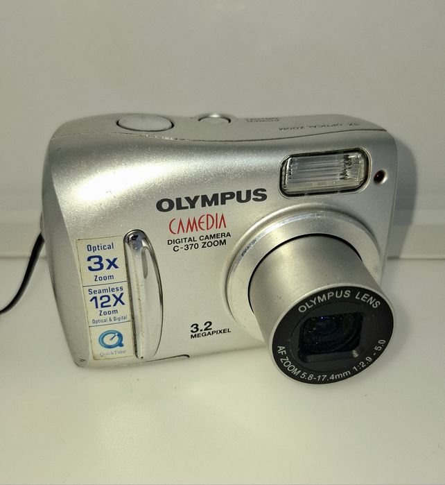 Olympus C-370 Zoom компактен дигитален фотоапарат