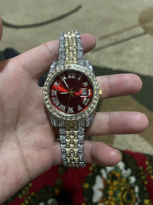 Сағат сатылады 10 мын