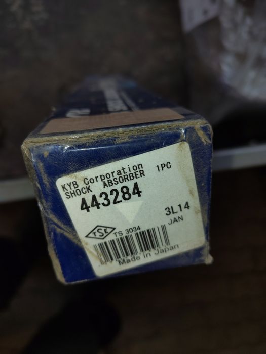 Стекло заднее на Делика булка