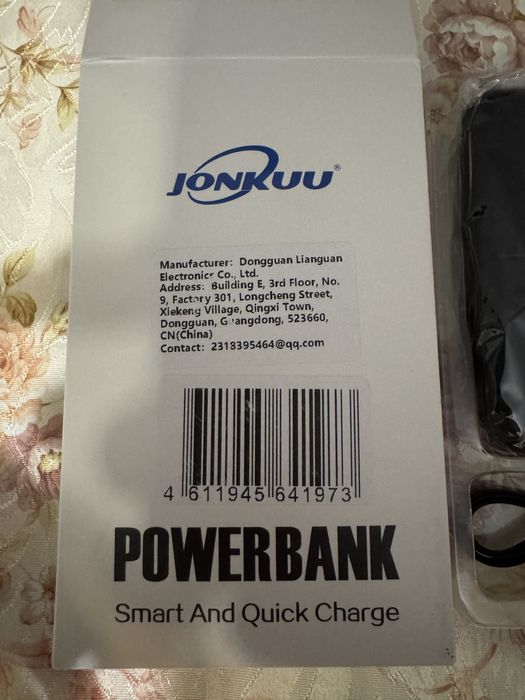 Baterie externă 10000 mAh cu 4 porturi