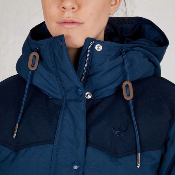 Зимно дамски яке adidas с пух