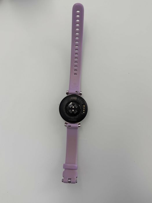 Garmin Lily 2 – отличен, с кутия и аксесоари