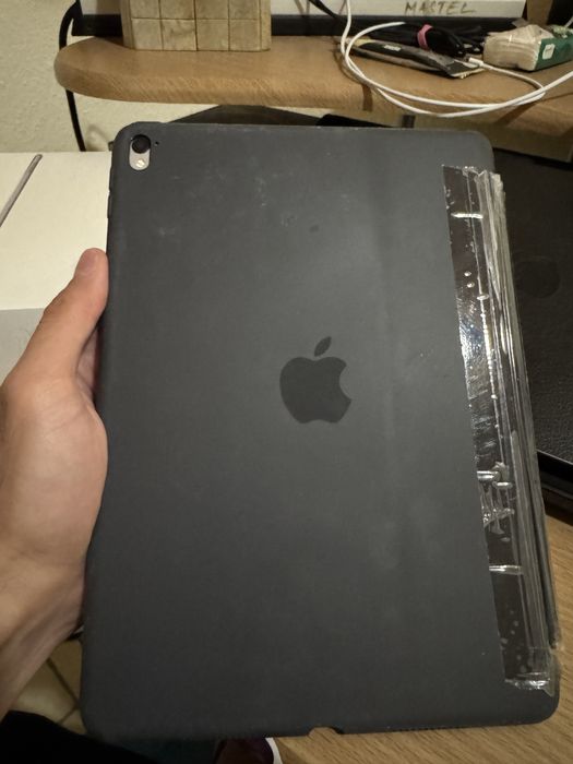 iPad Pro 128 gb 2017 karobka dakument
