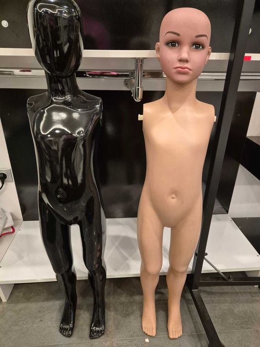 Продавам  дамски манекен