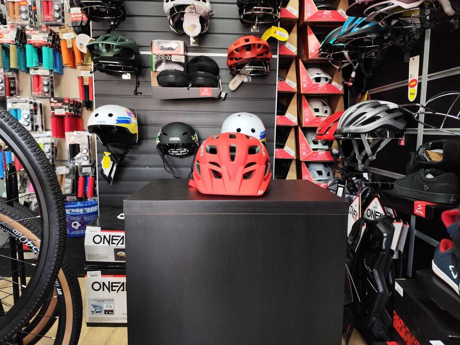 Casca GR Fixture Mips MAT TRM RED