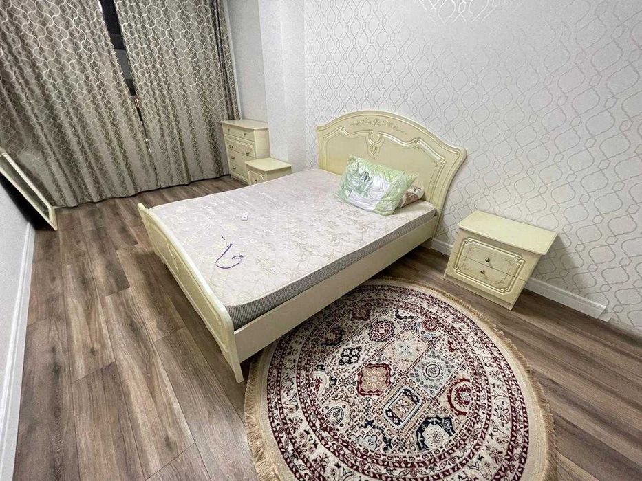 Продается двуспальная кровать