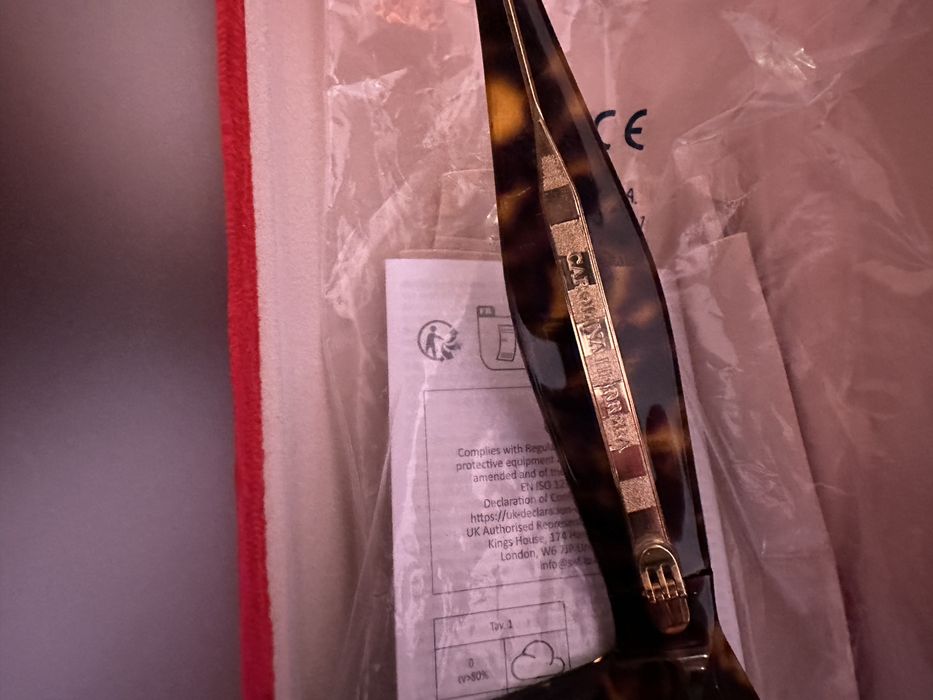 слънчеви очила Carolina Herrera