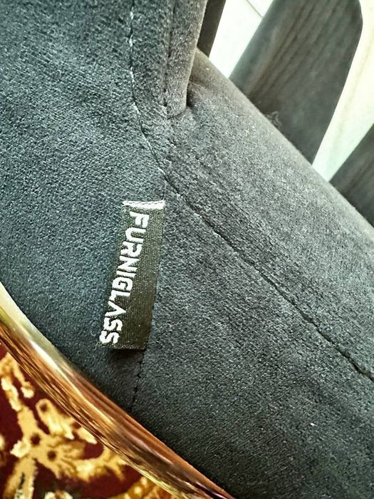 Стол стулья новые